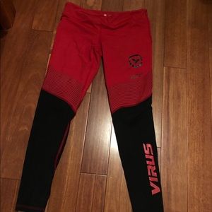 Virus leggings